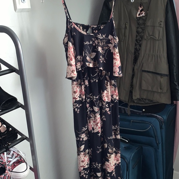 Windsor Spaghetti Strap Floral Print Maxi Dress - Picture 2 of 4